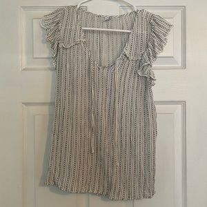 Short sleeve Old Navy top size xs
